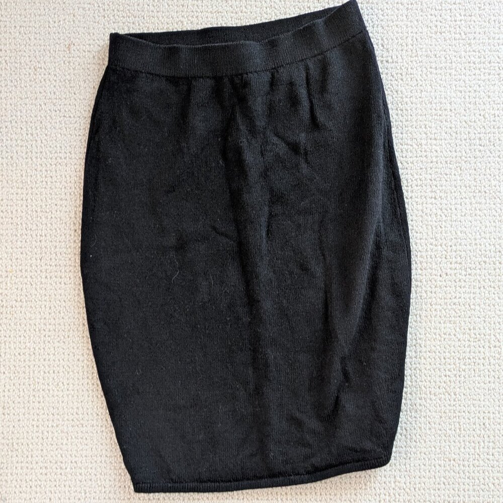 St. John Black Knit Pencil Skirt Elastic Waist